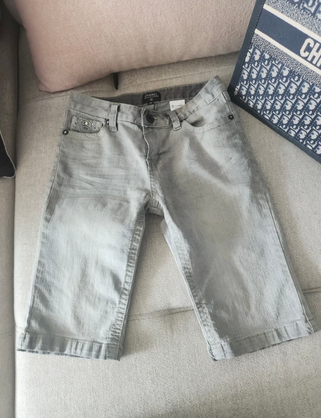 [정품]샤넬 7부 데님팬츠 그레이 28사이즈 상품이미지3