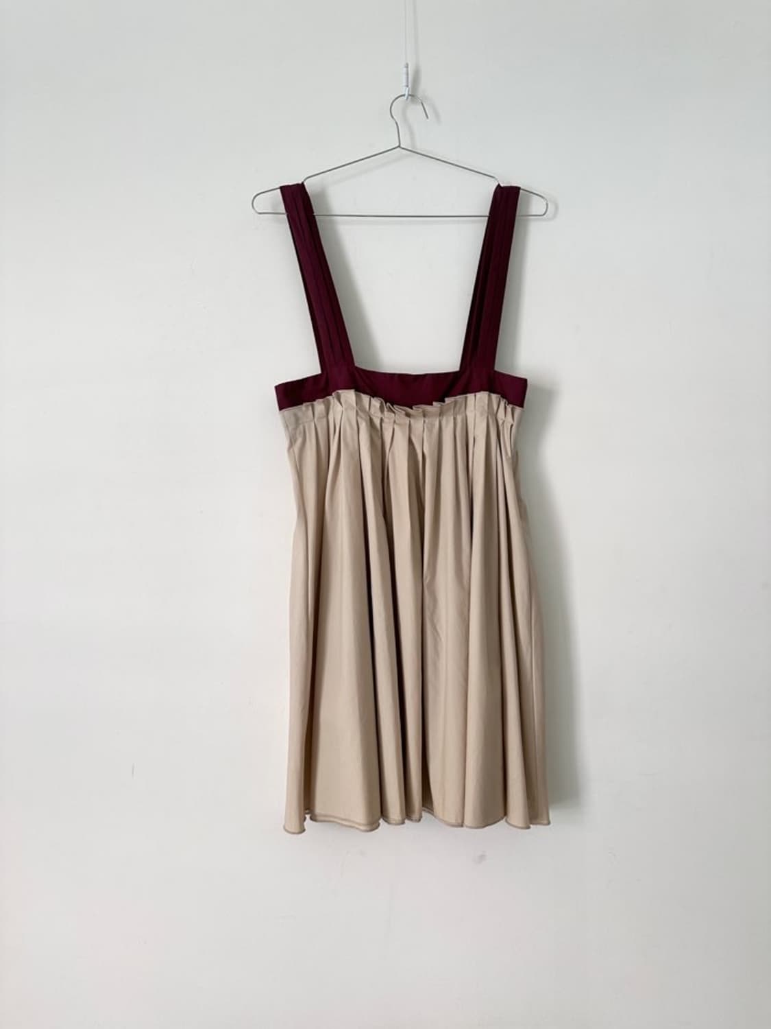 2 color pintuck detail sleeveless ops  상품이미지4