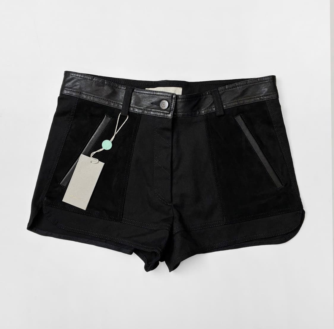 바네사브루노 가죽 배색 쇼츠 상품이미지1