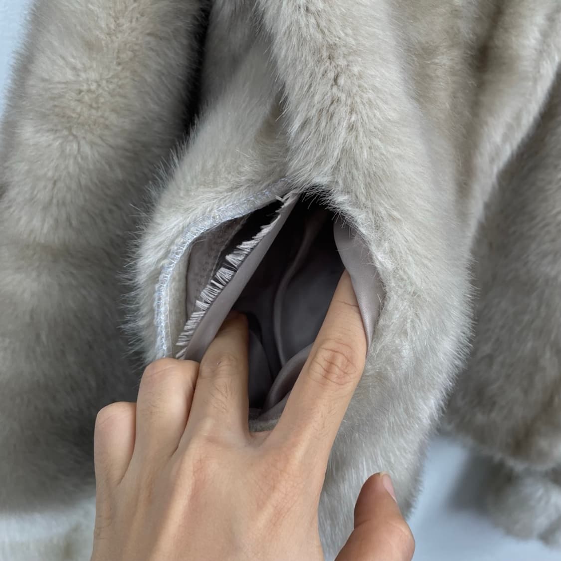 서클 CIRCLE 베이지 아이보리 배색 숏 퍼 자켓 상품이미지3