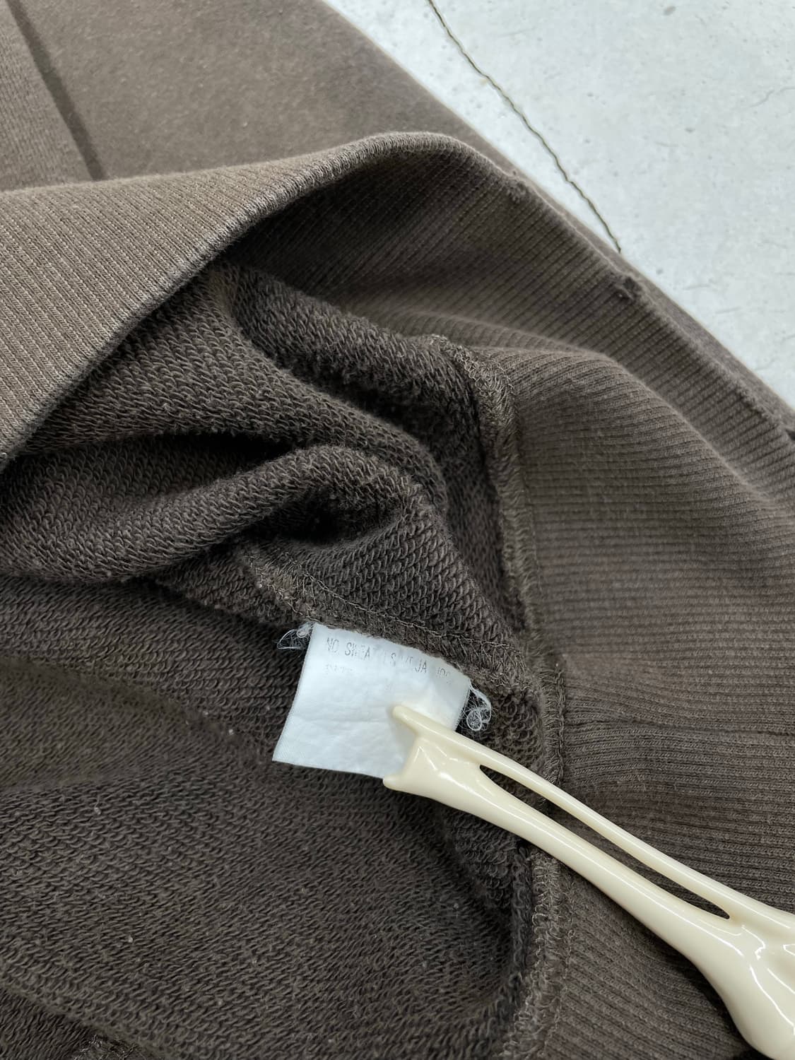 L.G.B. “DEAD OR ALIVE” Distressed Sw 상품이미지6