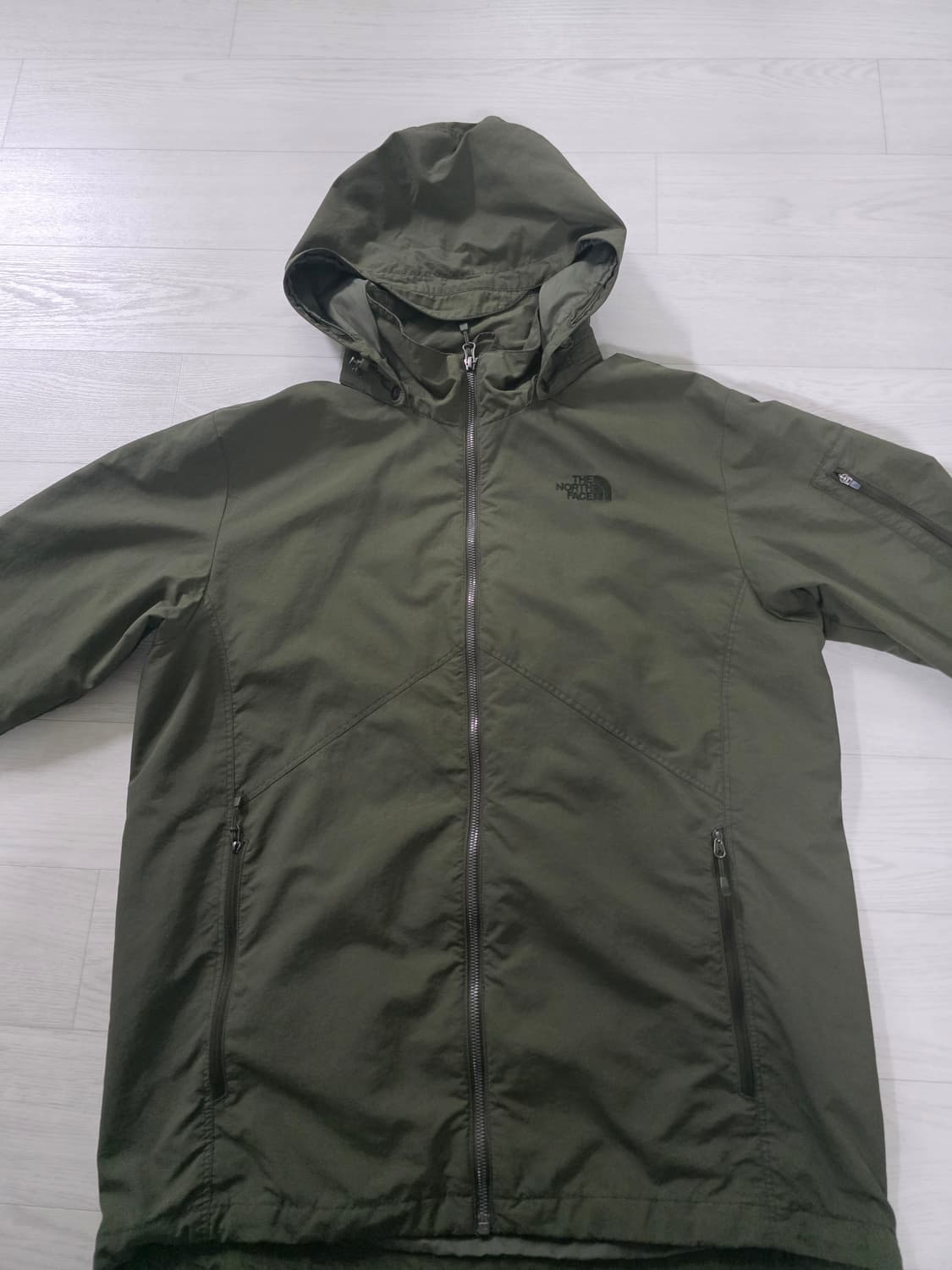 노스페이스 카키 바람막이 XL사이즈 상품이미지2