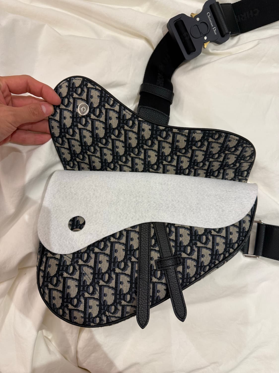 디올 오블리크 새들백 상품이미지2