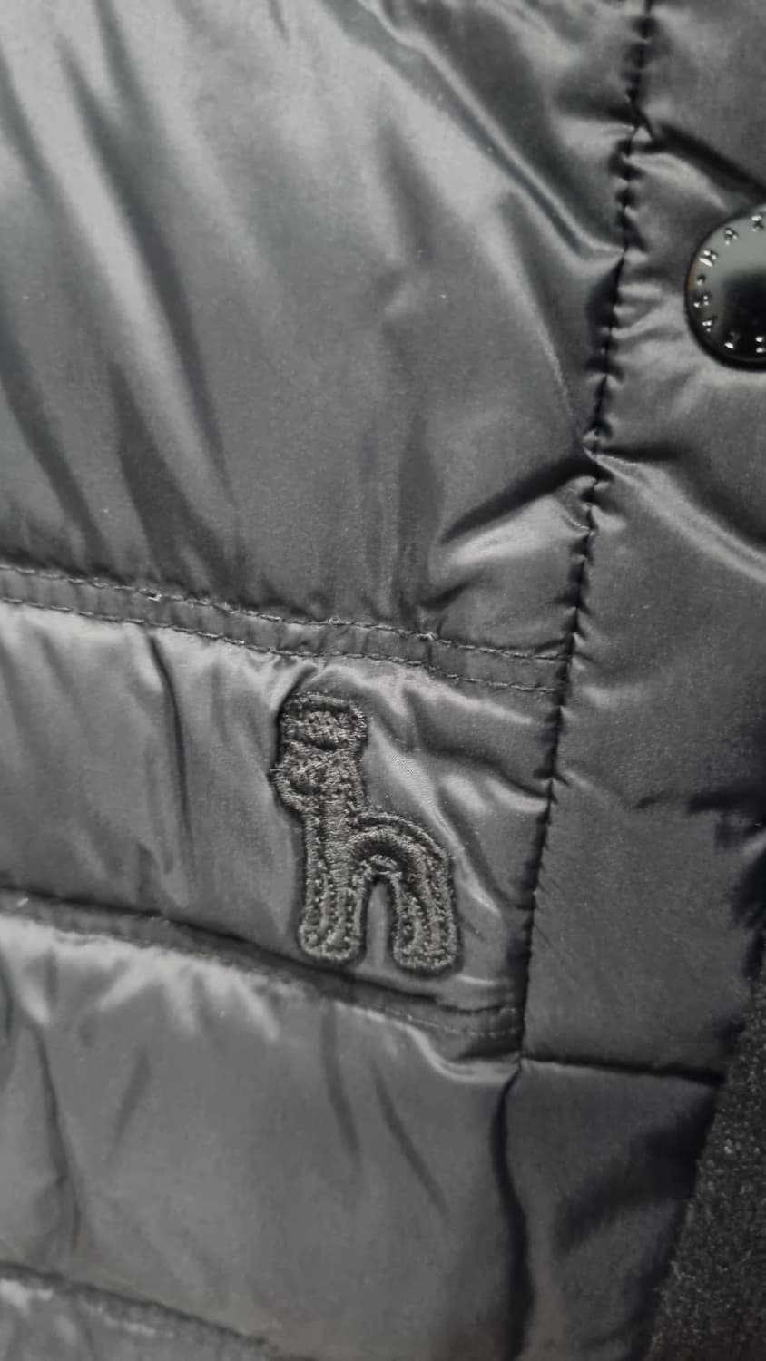 헤지스 거위 솜털 니트패딩 가슴단면55(105) 총장70 상태좋아요~ 상품이미지2