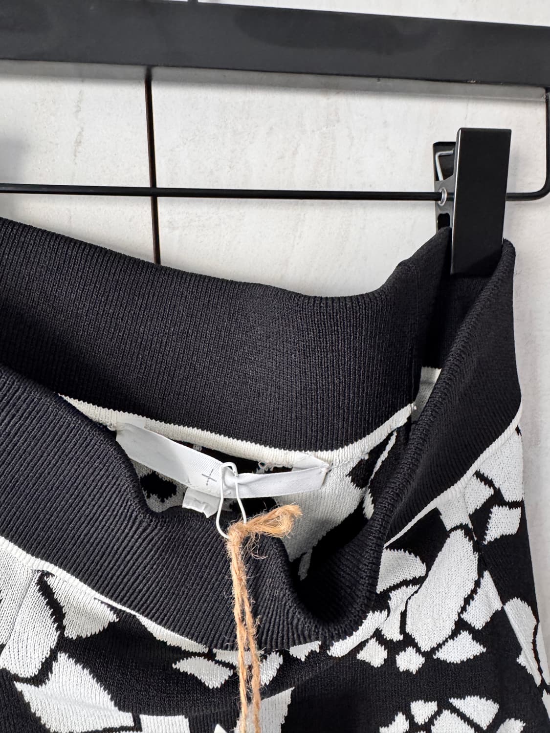 새상품 THAKOON ADDITION 플라워 니트 플레어 스커트XS(44 상품이미지3