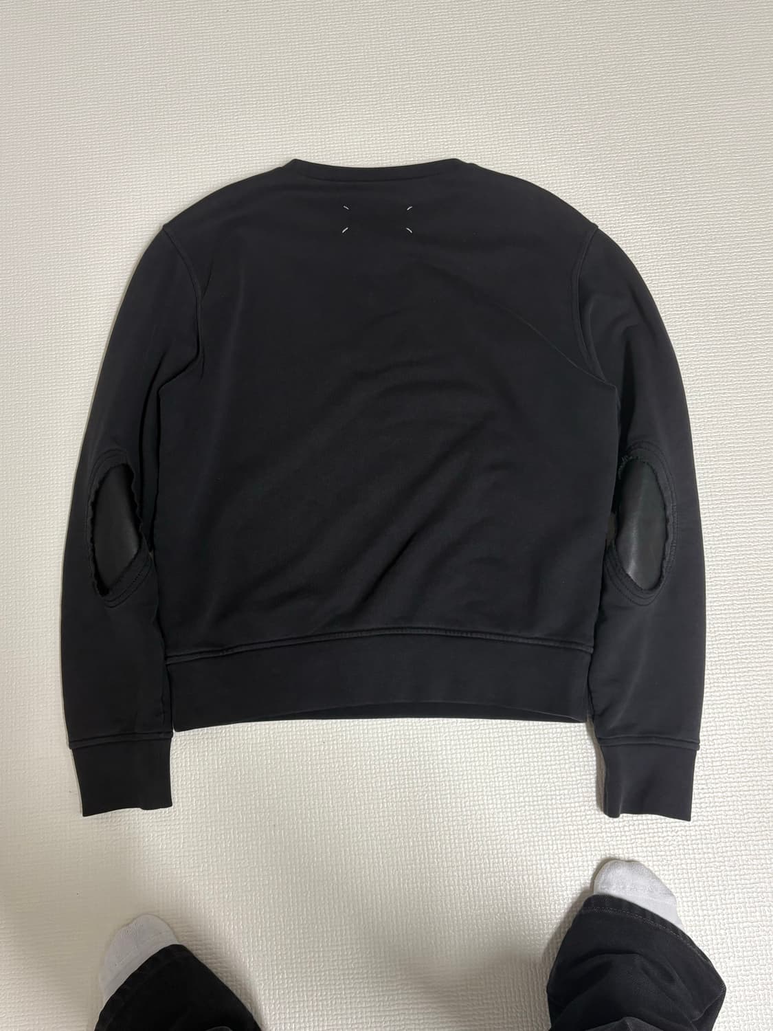 메종 마르지엘라 맨투맨 블랙 상품이미지2