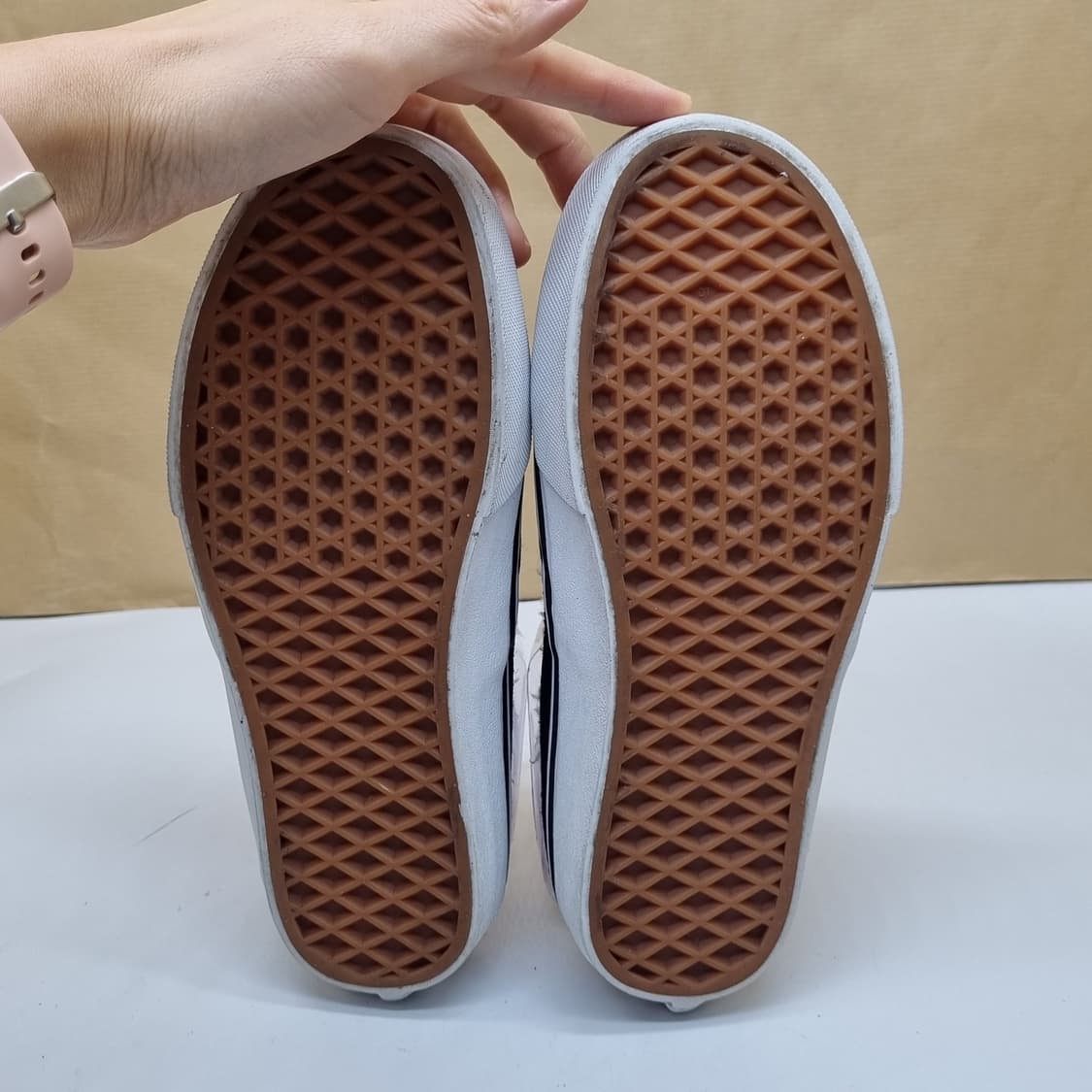 반스 클래식 스웨이드 퍼 뮬225. 상품이미지3