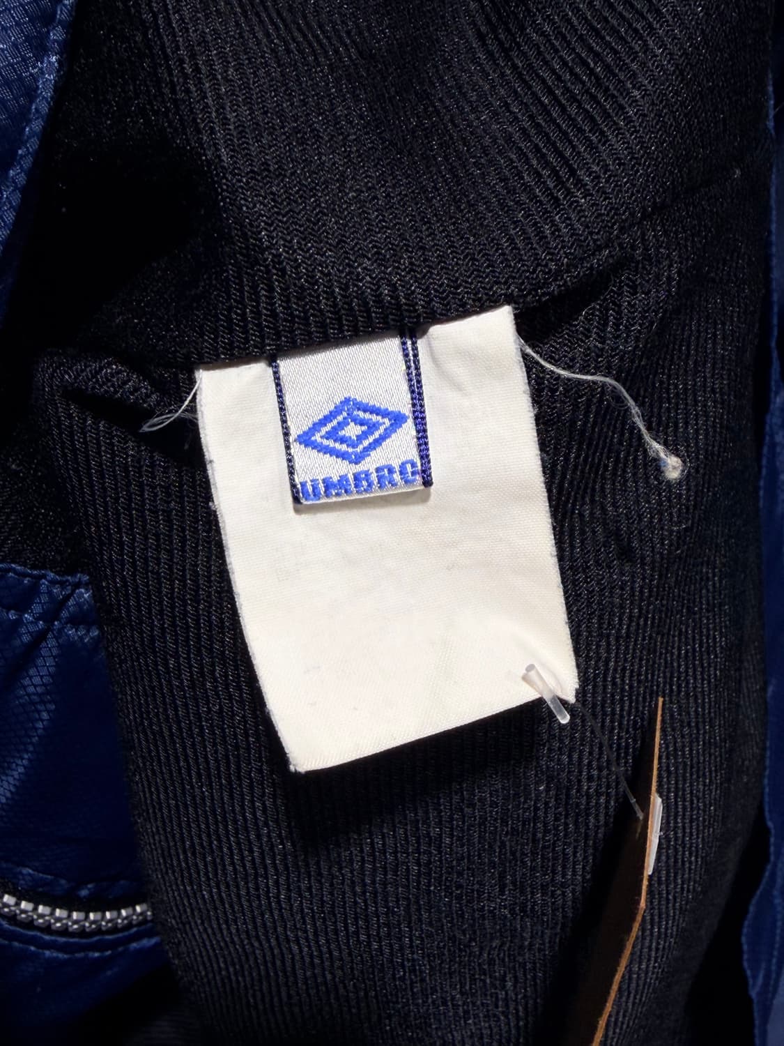 XL 엄브로 심볼로고 라인 블루 나일론 자켓 상품이미지7