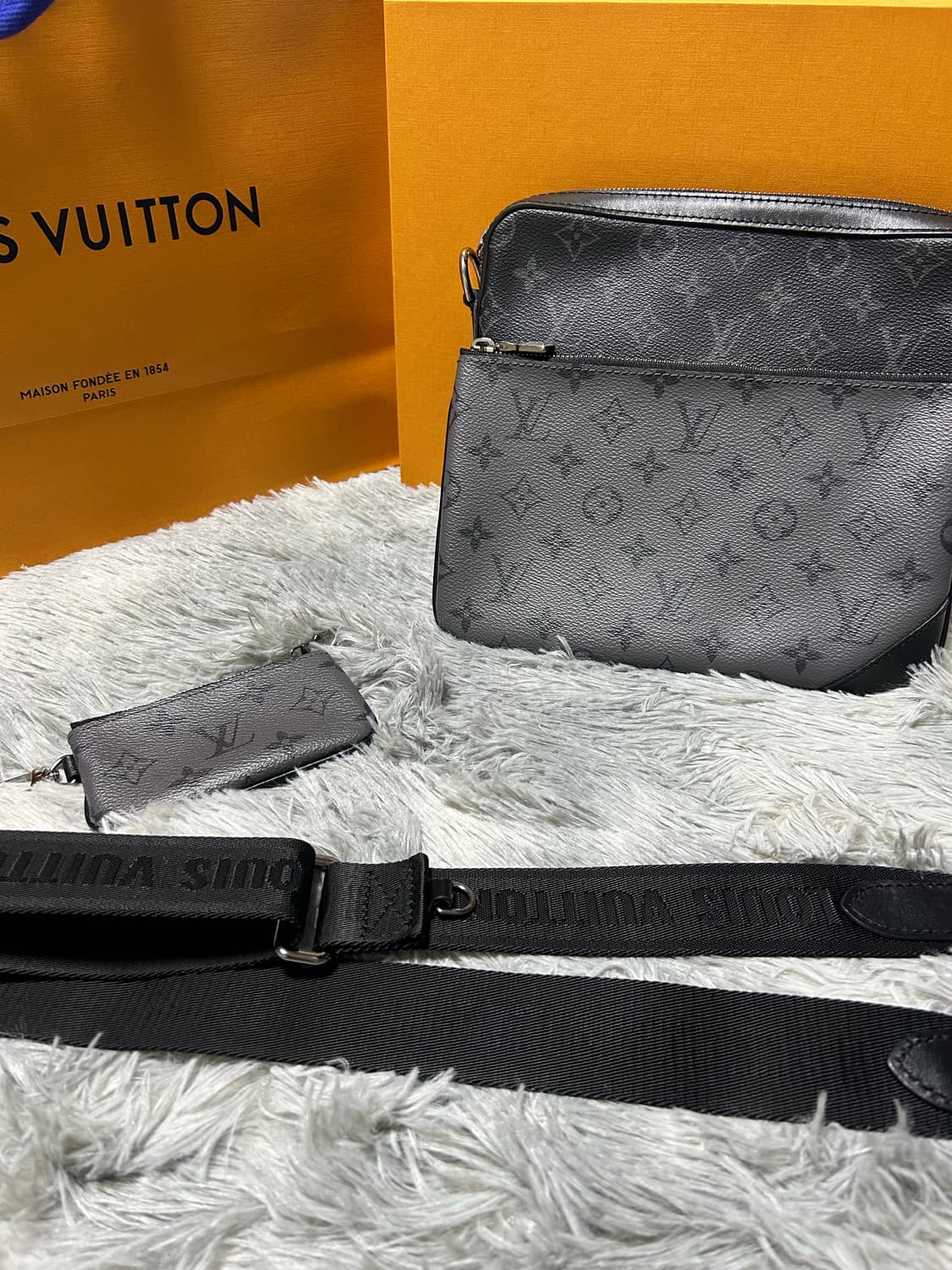 루이비통 트리오 메신저백 상품이미지1
