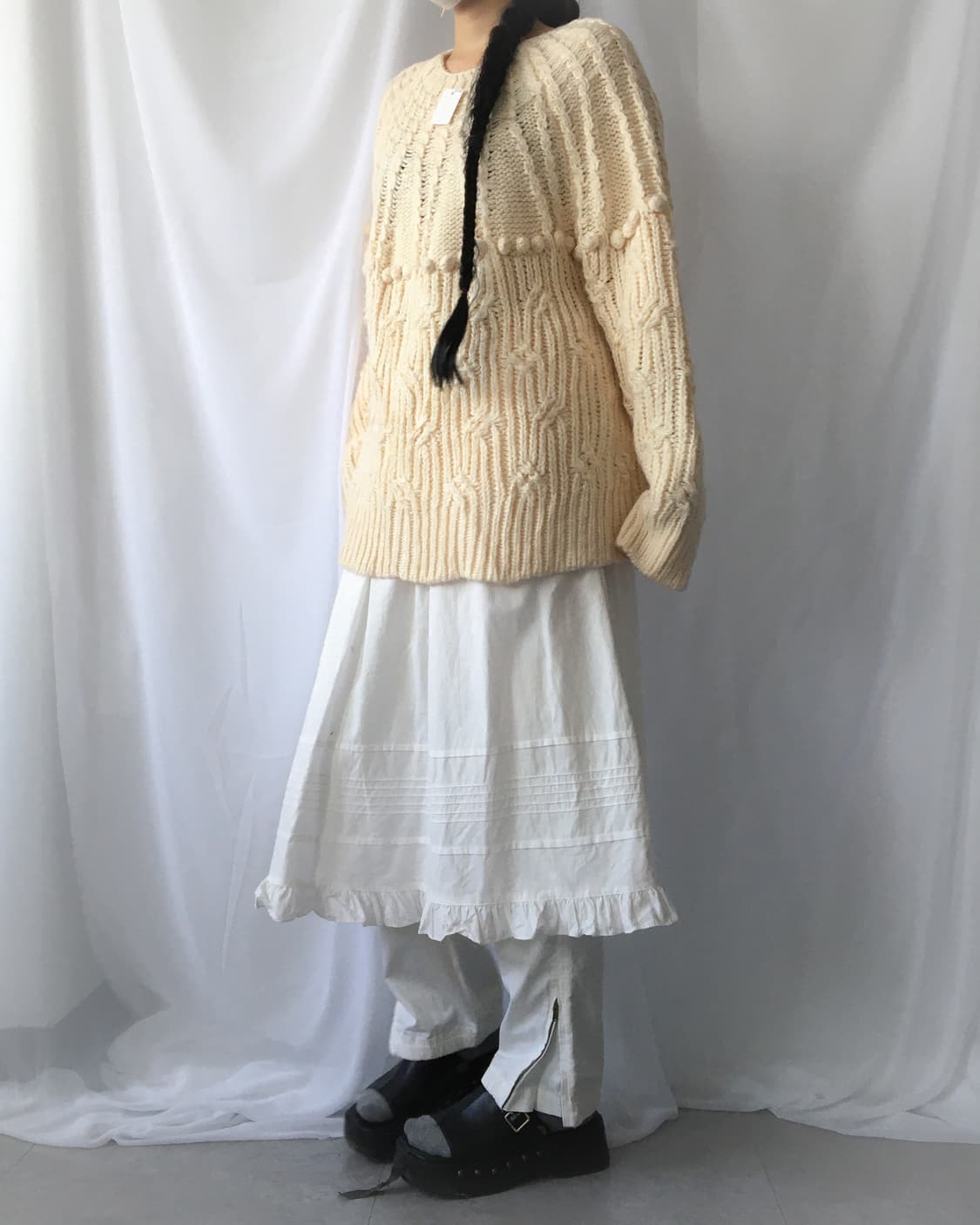Pom pom point loose fit knit 상품이미지7