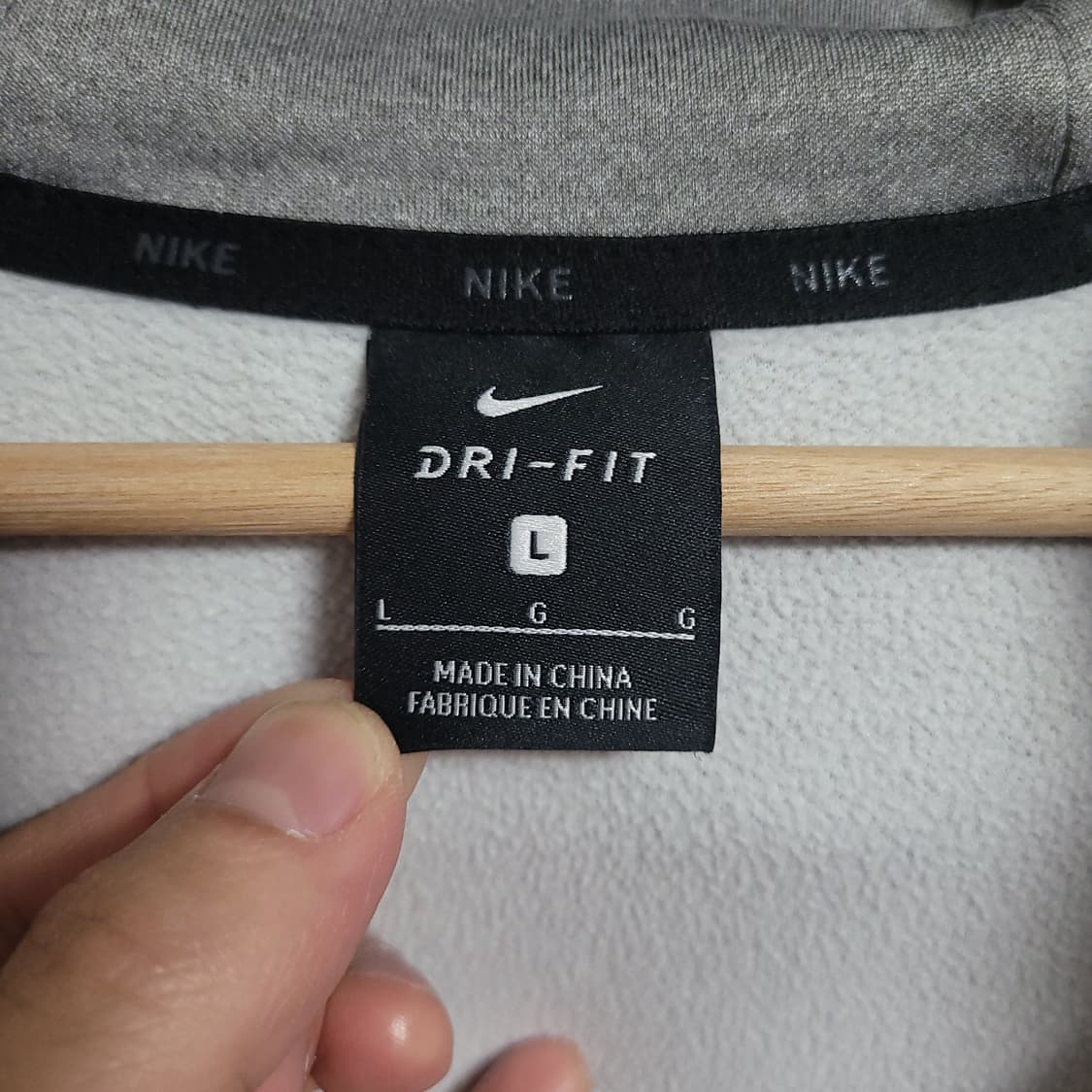 (L) NIKE 나이키 드라이핏 후드집업 그레이 상품이미지2