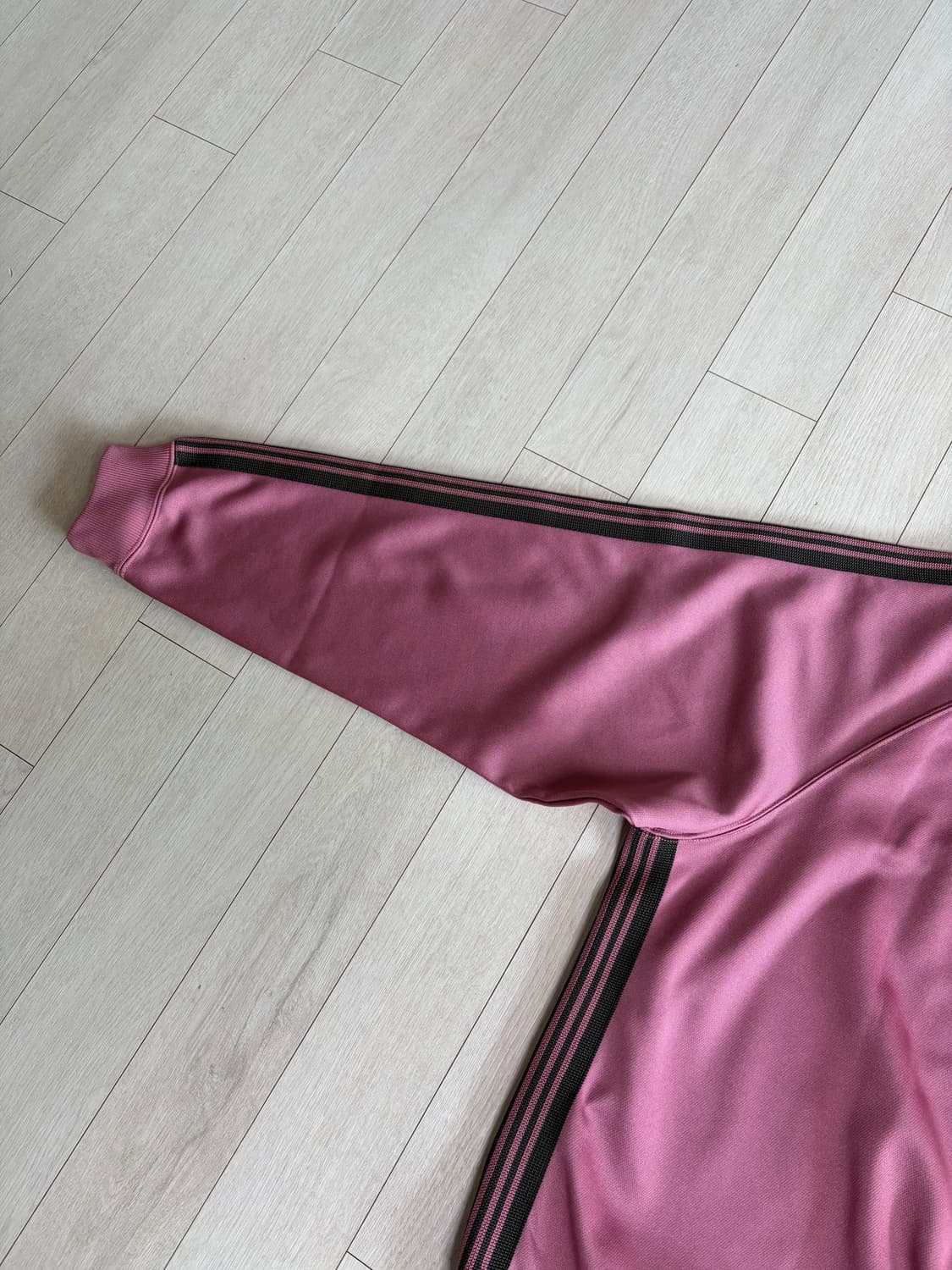 니들스 맨투맨 크루넥 L 상품이미지6