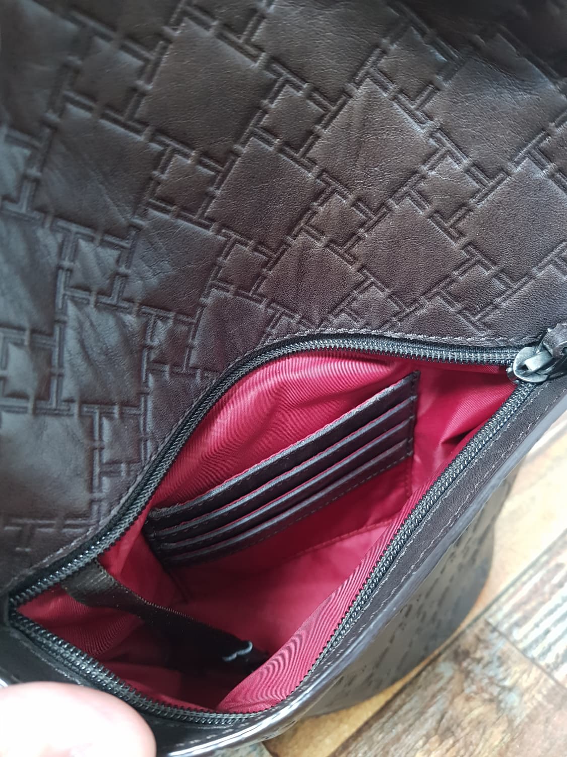 [정품] 투미 티콘 레더 슬링백 다크브라운 상품이미지8