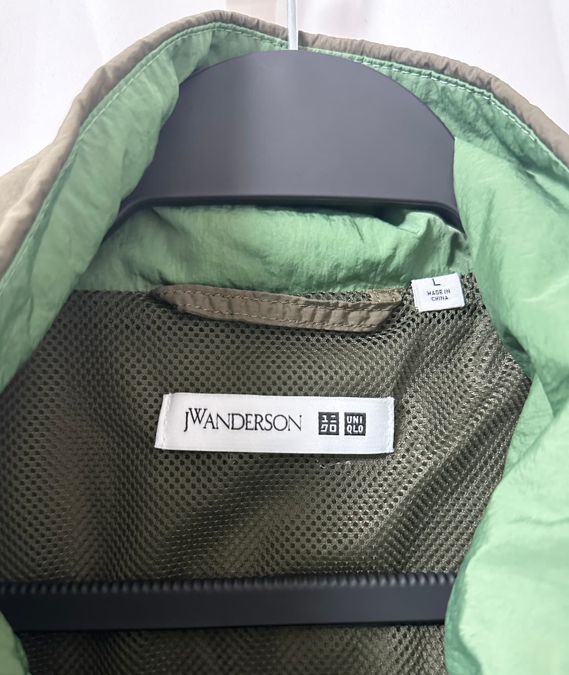 유니클로 JW 앤더슨 바람막이 L 상품이미지3
