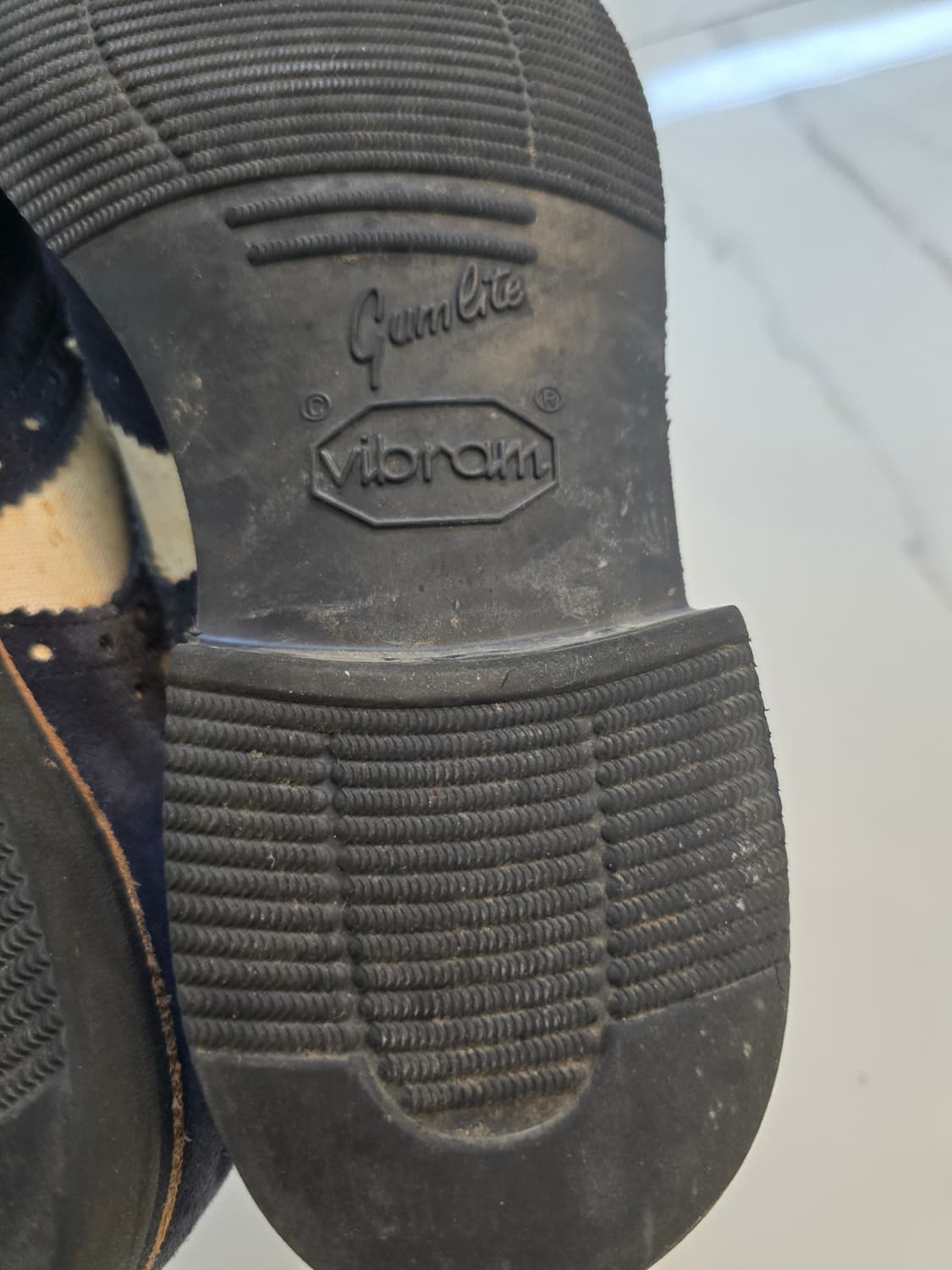 Tricker's 윙팁 브로그 슈즈 네이비/아이보리 상품이미지4