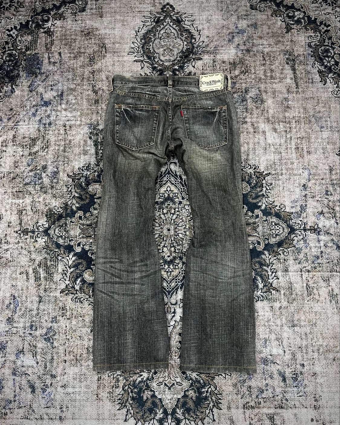 Crackwash bobson flared jeans 상품이미지4