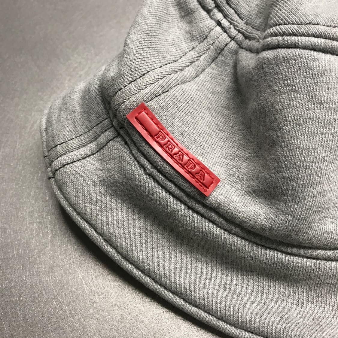 프라다 스포츠 버킷햇 그레이 M 상품이미지3