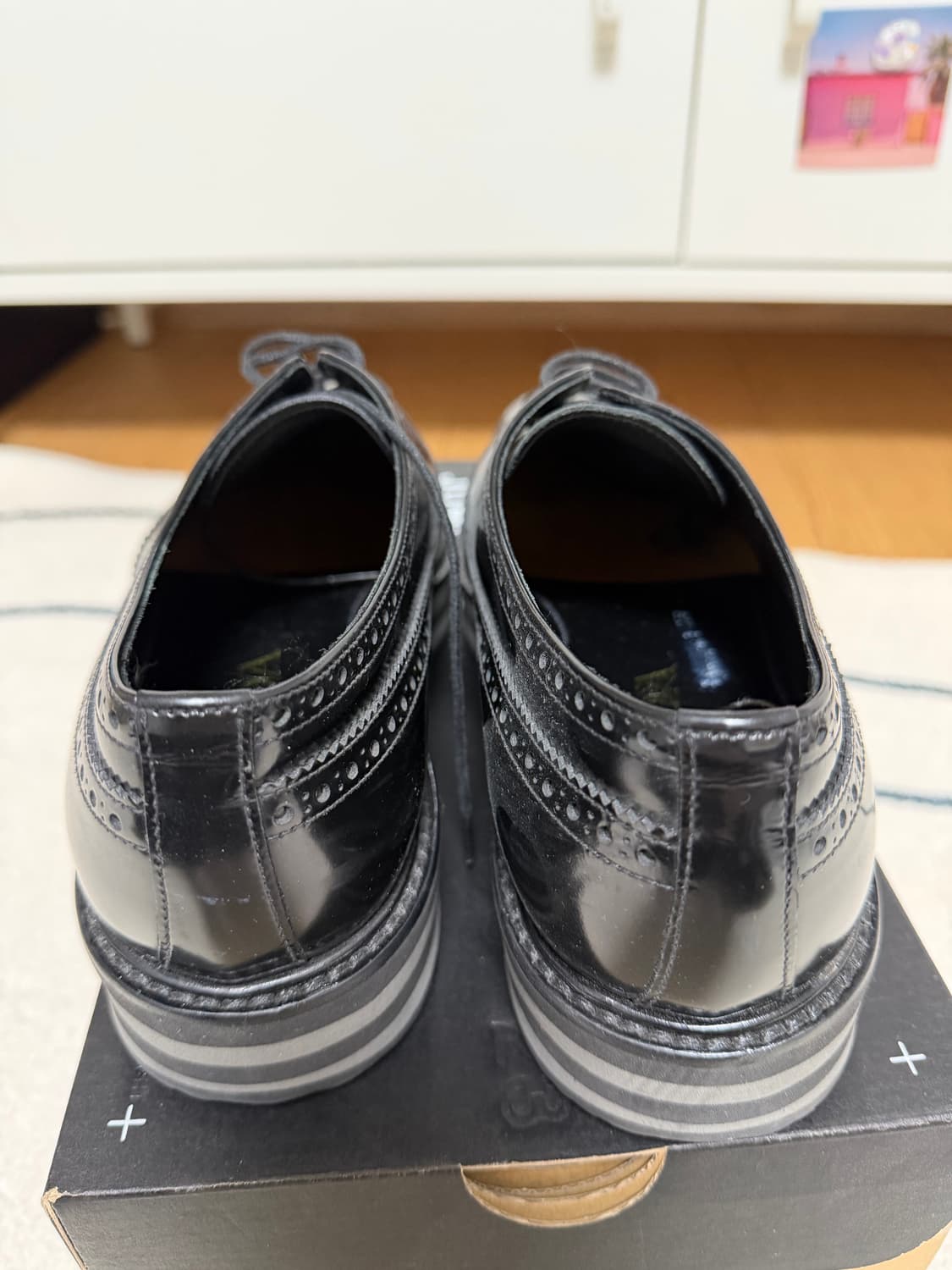 프라다 윙팁구두 블랭 42사이즈 입니다 상품이미지4