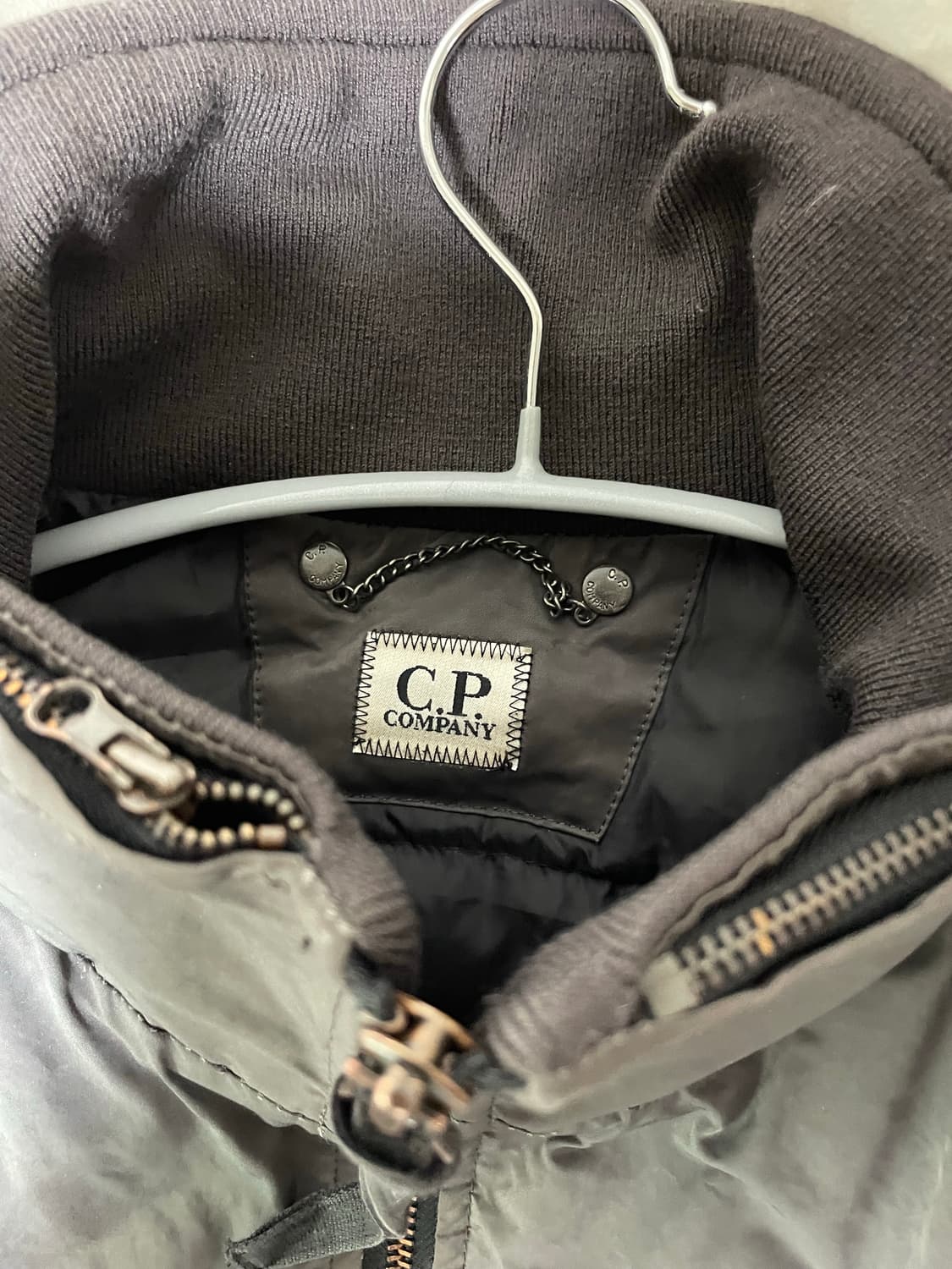CP컴퍼니 봄버자켓 다크 그레이 100 사이즈 상품이미지3