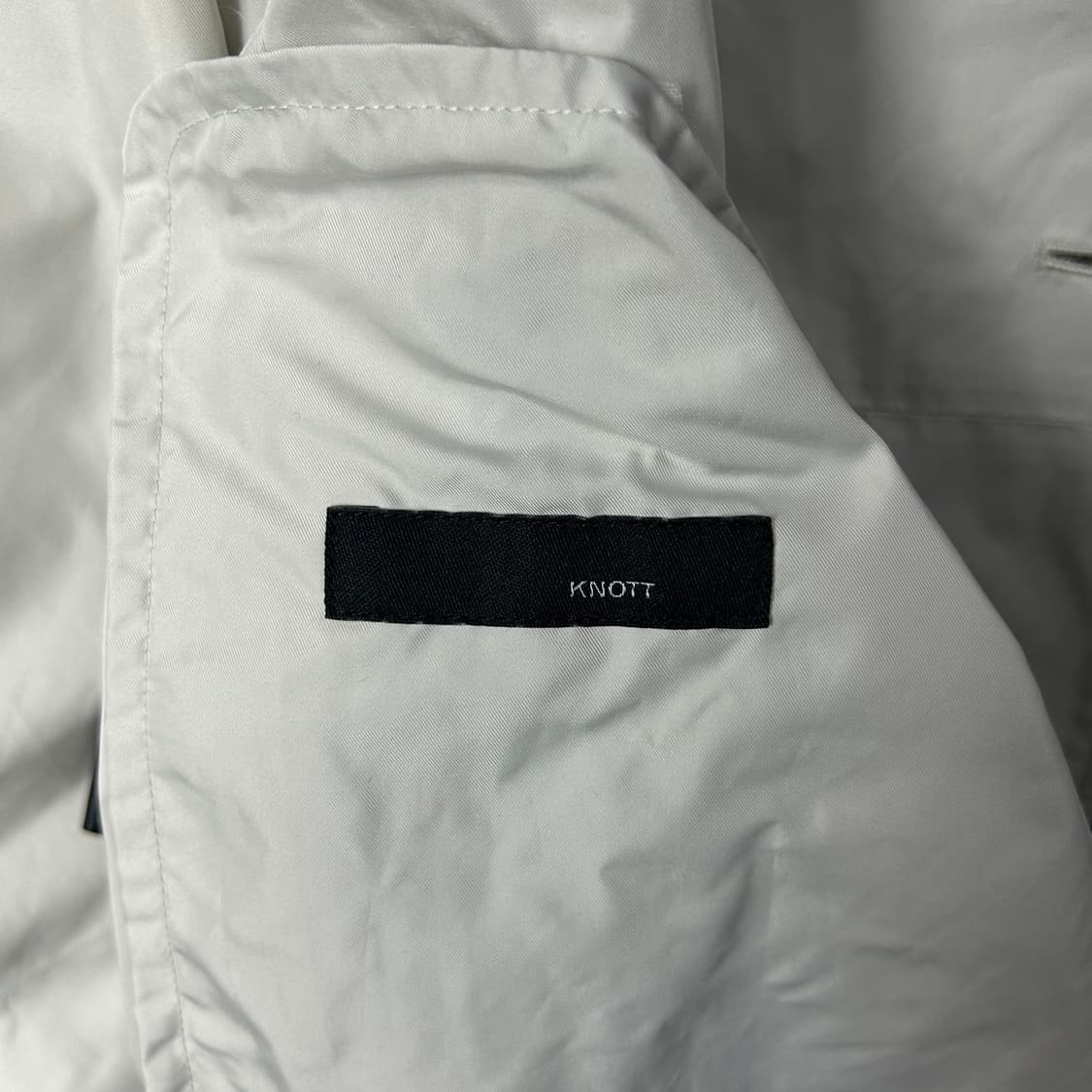 [KNOTT] 크노트 더블버튼 후드 레인코트 상품이미지6