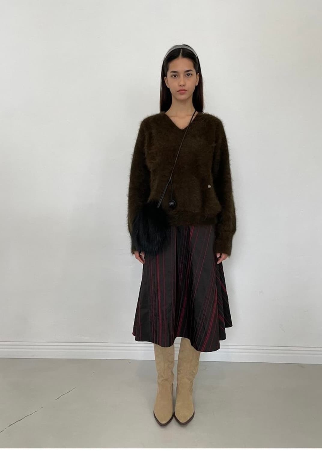 COLOCYNTH) BRUSH WOODENBELL BAG Black 상품이미지2