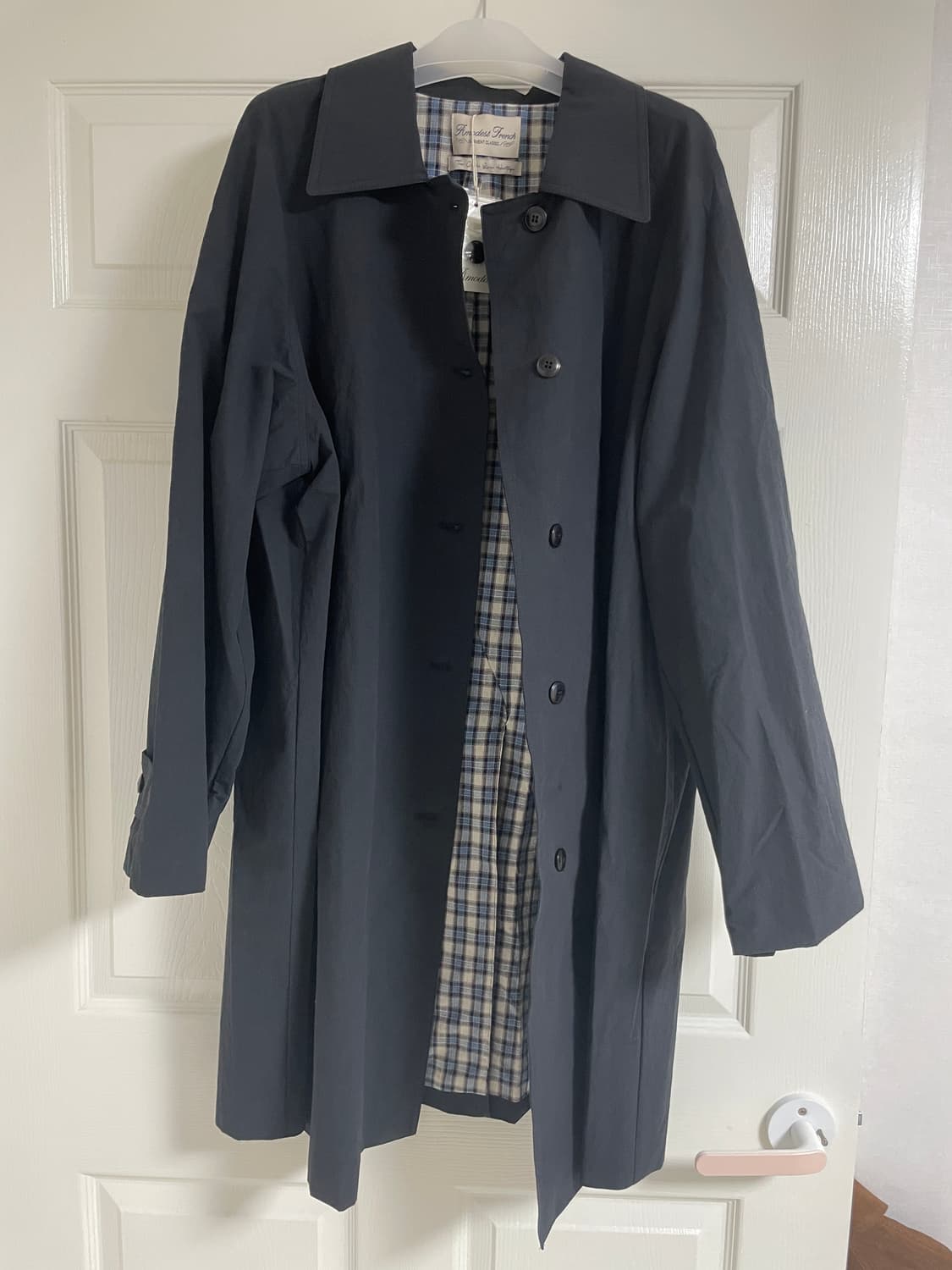 모데스트 무드 파워 트렌치 코트 블랙 상품이미지2