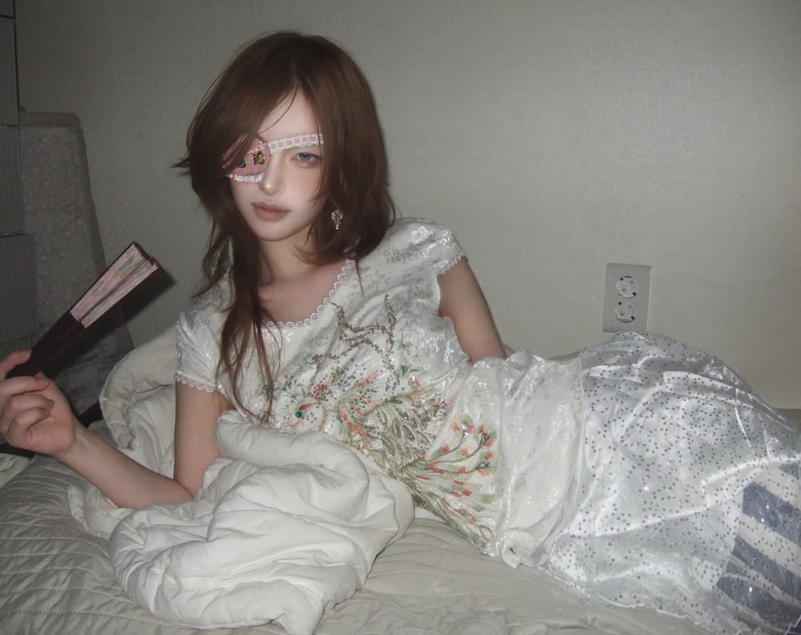Peace Floral Eye Patch & Necklace 상품이미지1