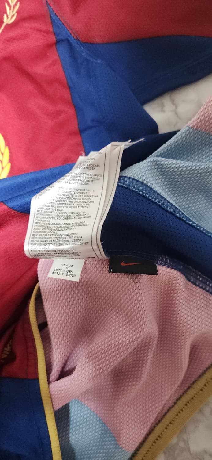 나이키 바르셀로나 07-08 50주년 홈 유니폼 반팔 NO.10
 상품이미지7