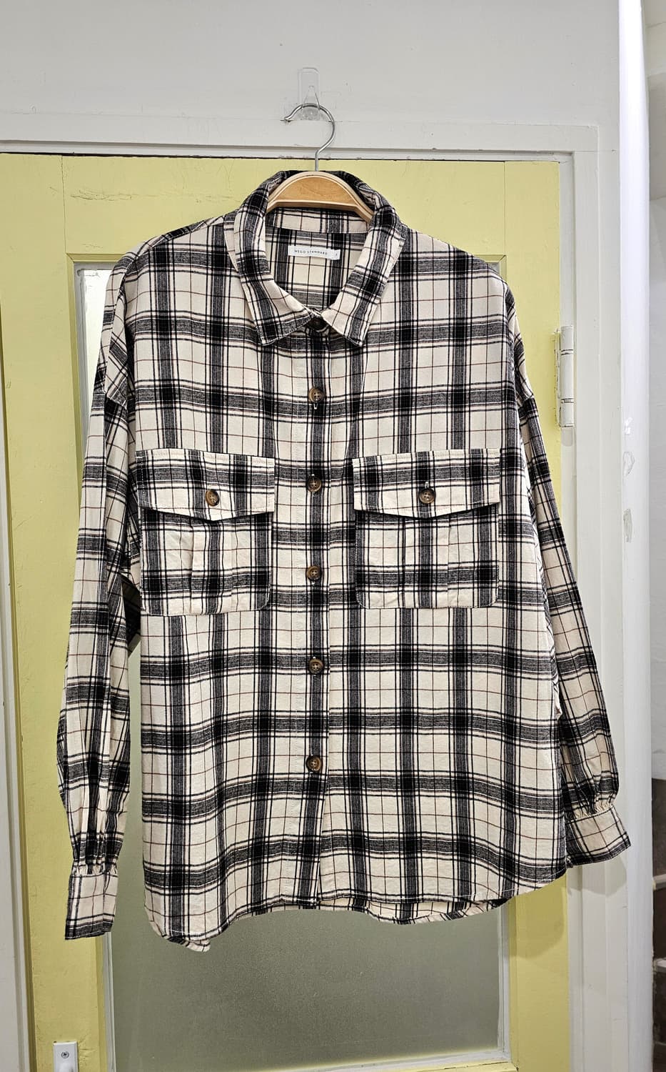 Wego 아이보리 블랙 체크 셔츠 상품이미지1