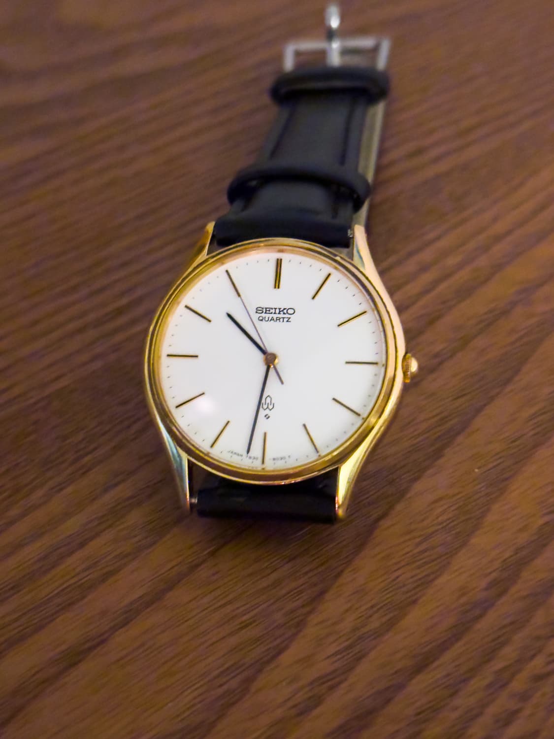 [희귀/중고] 빈티지 세이코 샤리오 골드 화이트 다이얼 슬림 드레스 워치 상품이미지3