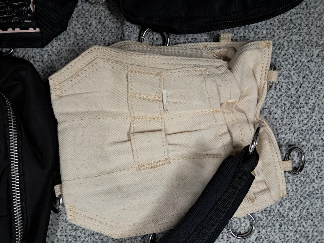 이스트백 x 라프시몬스 상품이미지5