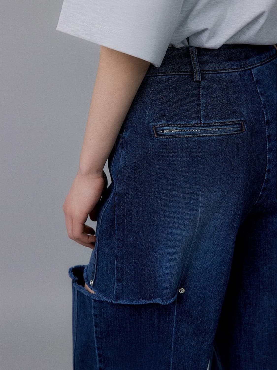 EPINGLER Side Cut Out Jean - Dawn Blue 상품이미지8