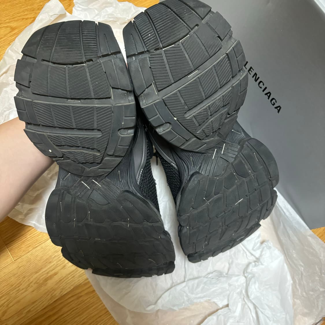 발렌시아가 스테이플러 블랙 44 상품이미지5