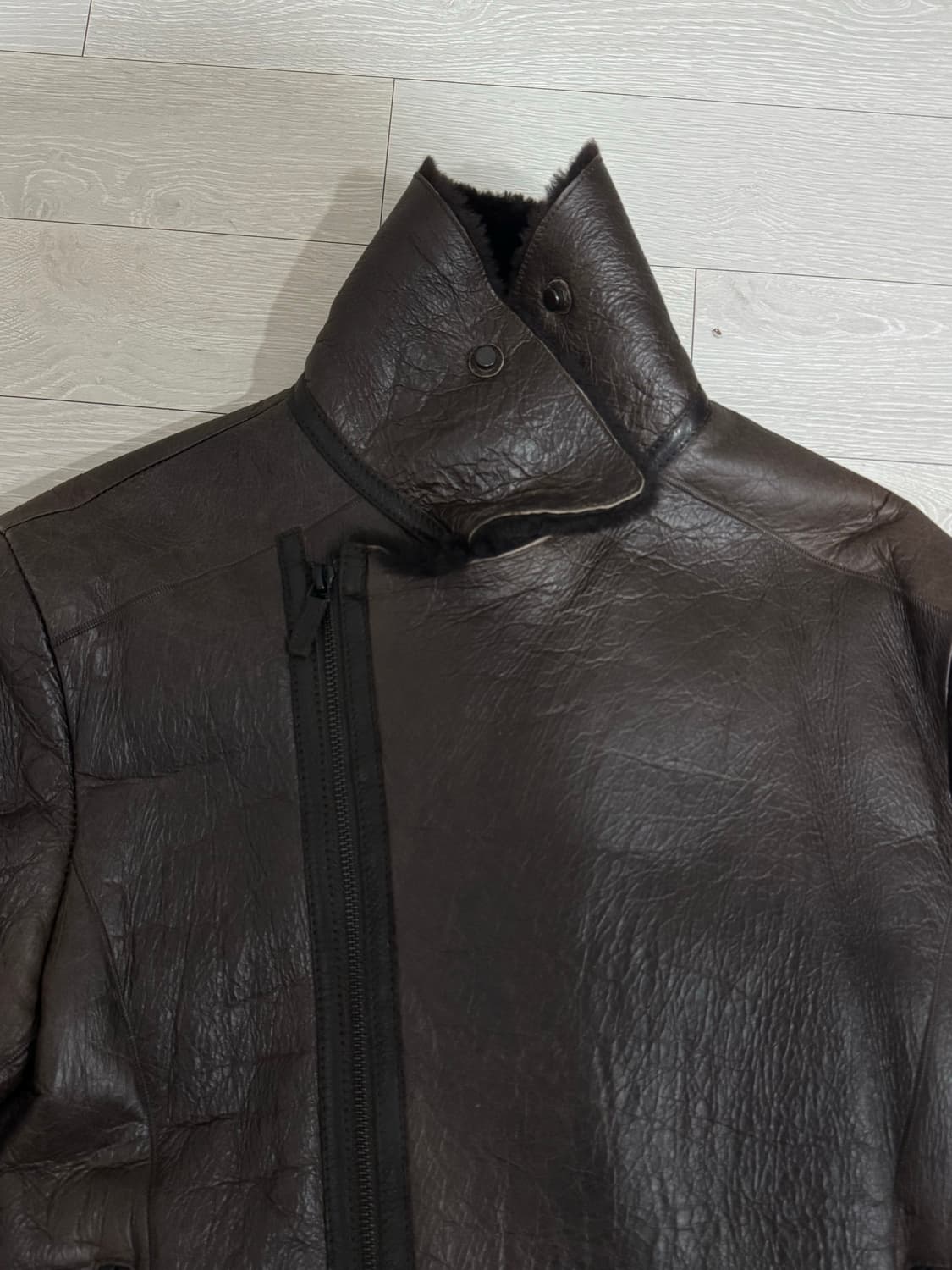 엠포리오 알마니 양가죽 시어링 무스탕 상품이미지4