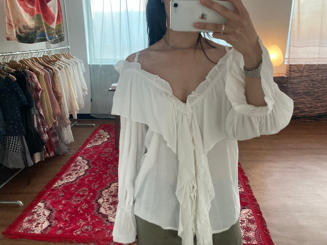 러플 오프숄더 상품이미지1