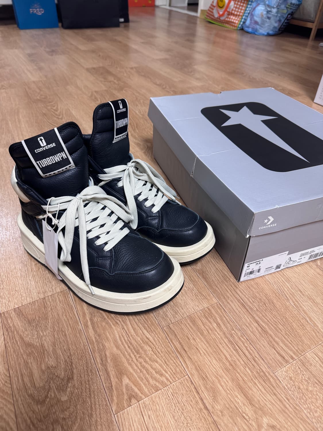 릭오웬스 컨버스 터포웨폰 팝니다 (280) 상품이미지1