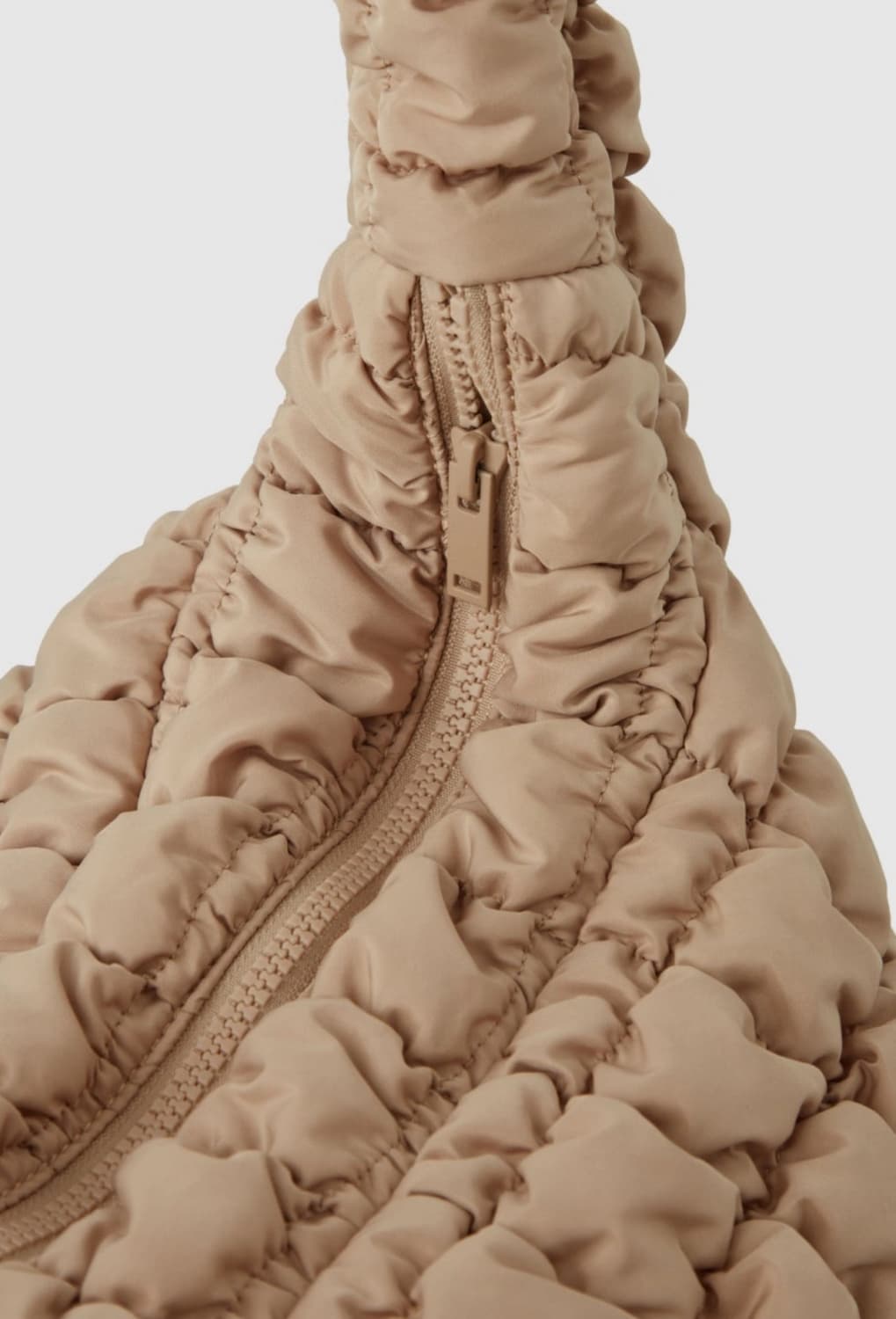 코스 오버사이즈 구름백 베이지 상품이미지4