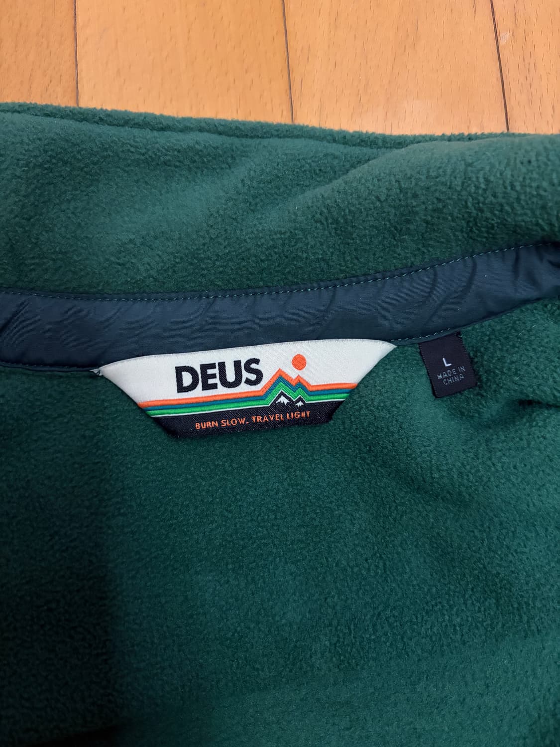 데우스 플리스 셔츠 상품이미지5