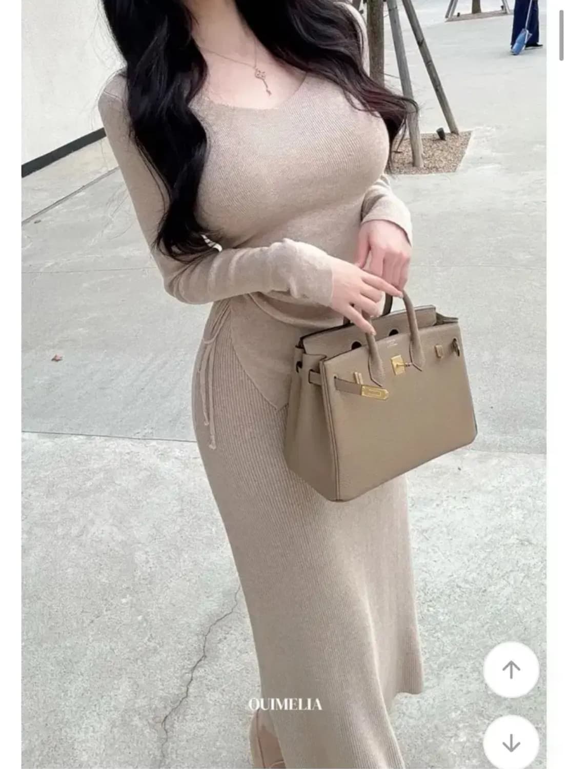 백화점 퀄) 에이블리 셔링 니트+롱스커트 세트 상품이미지1