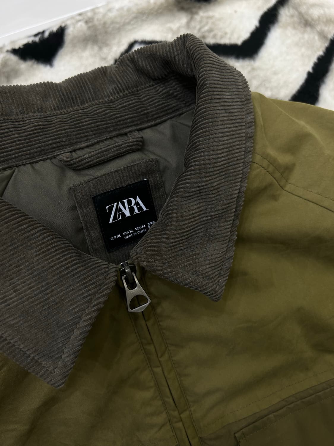 [한국2XL]ZARA 투톤 왁스드 봄버 자켓/카키 상품이미지5