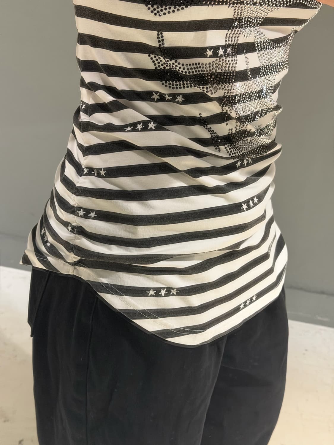 Skull cubic point stripe pattern top 상품이미지5