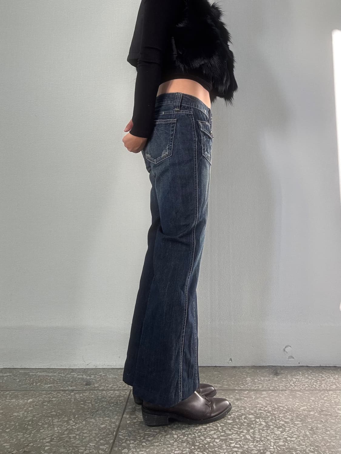 로우라이즈 데님 부츠컷팬츠 상품이미지4