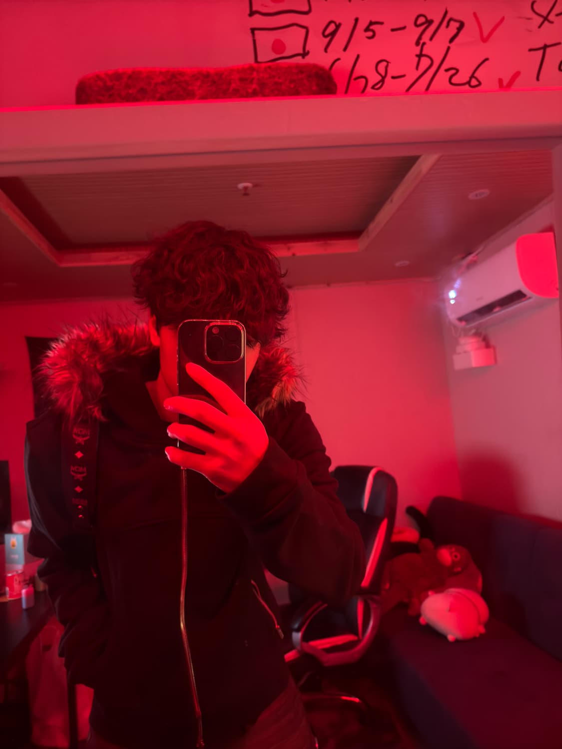 비엑세스 퍼 후드집업 블랙 상품이미지1