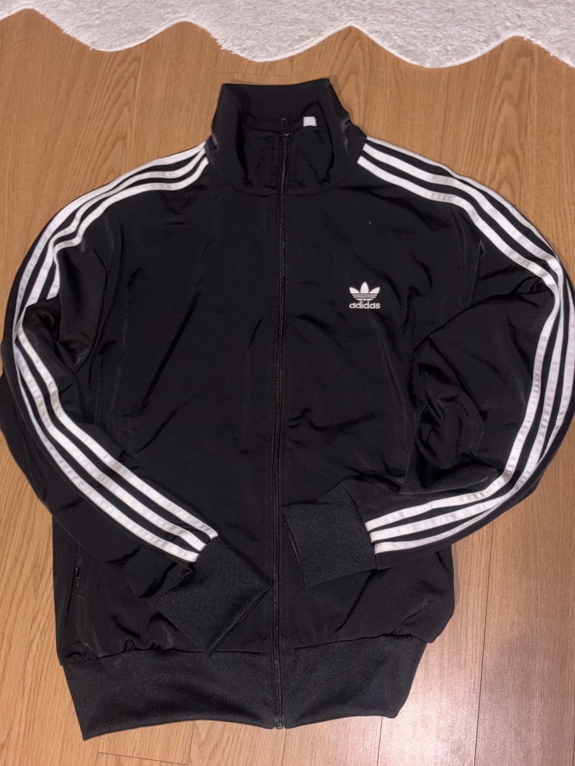 아디다스 파이어버드 져지 블랙 (뒷면 하단 보풀 때문에 떨이함!! 상품이미지1