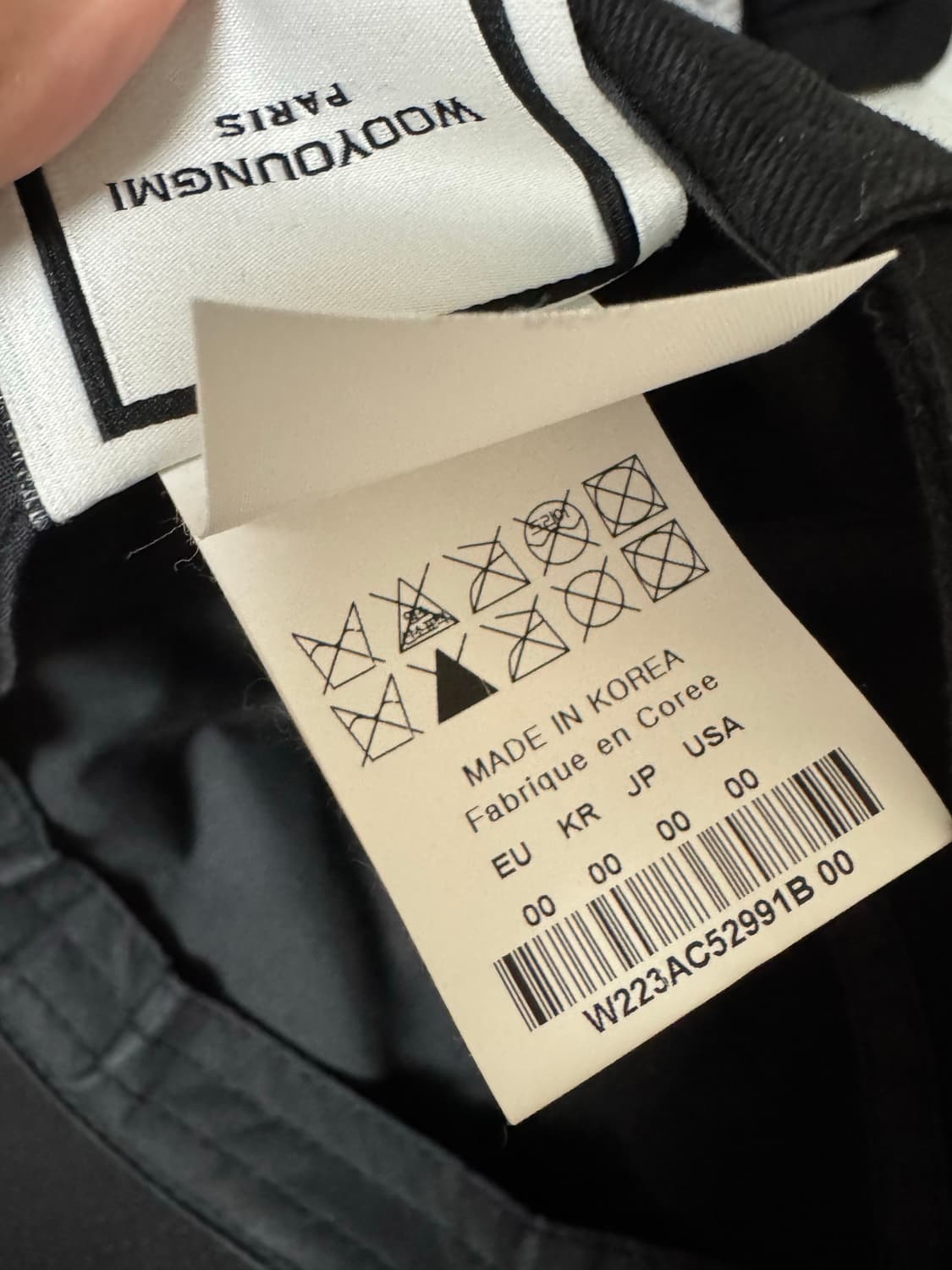 [OS] 우영미 화이트 자수 로고 볼캡 블랙 상품이미지5