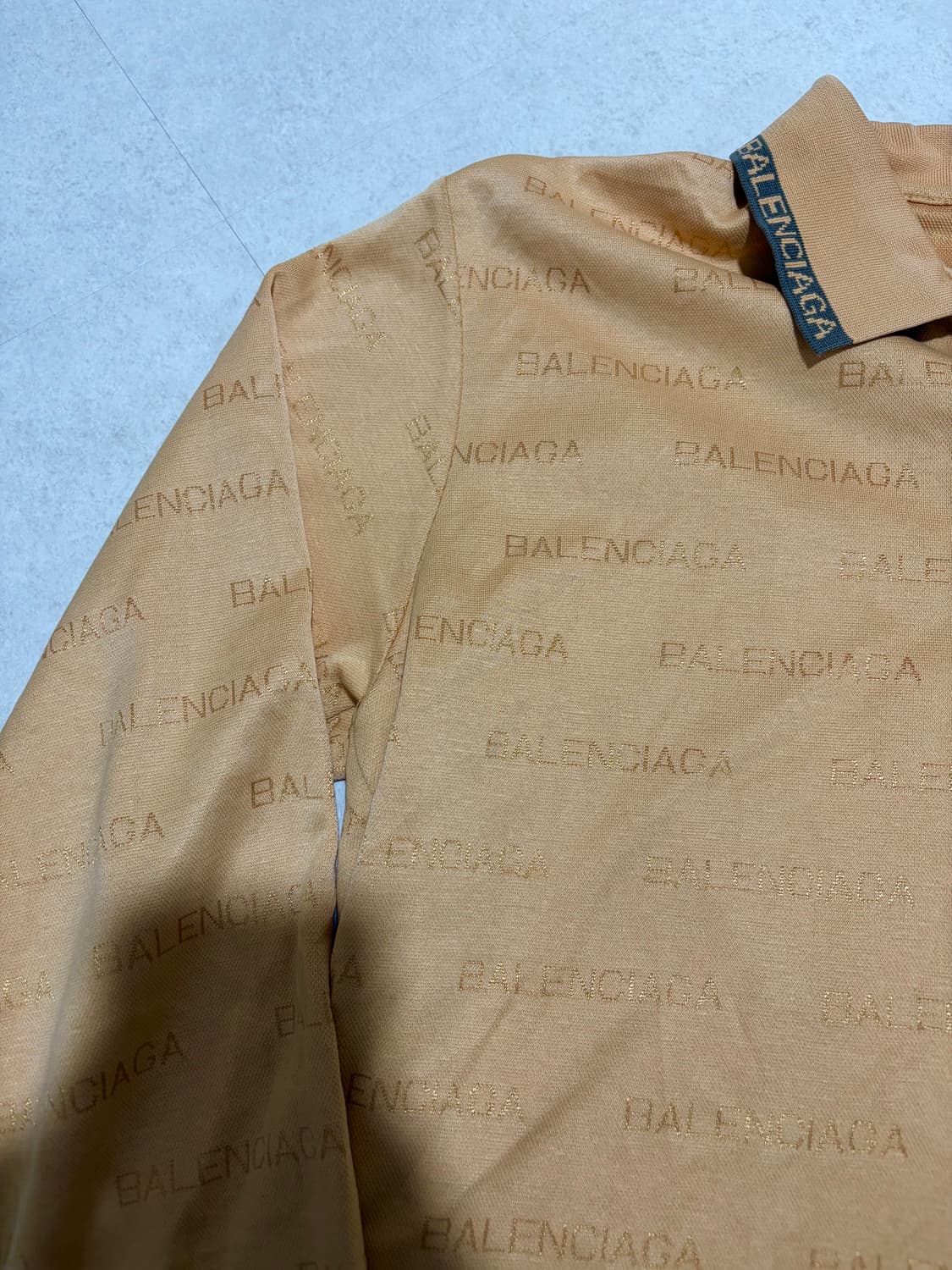 발렌시아가 정품 스포츠 카라긴팔티 95 상품이미지4