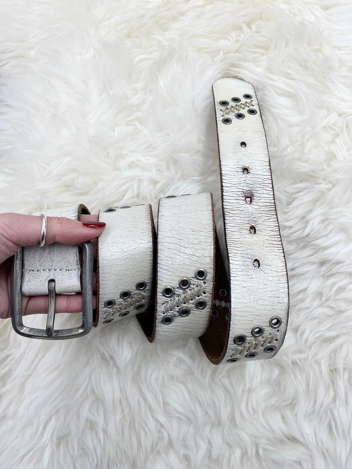 리얼레더 그런지 스티치 펀칭 버클 벨트 상품이미지1