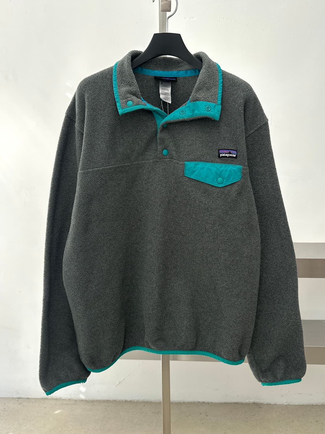 파타고니아 신칠라 그레이/블루그린 스냅 플리스  상품이미지4