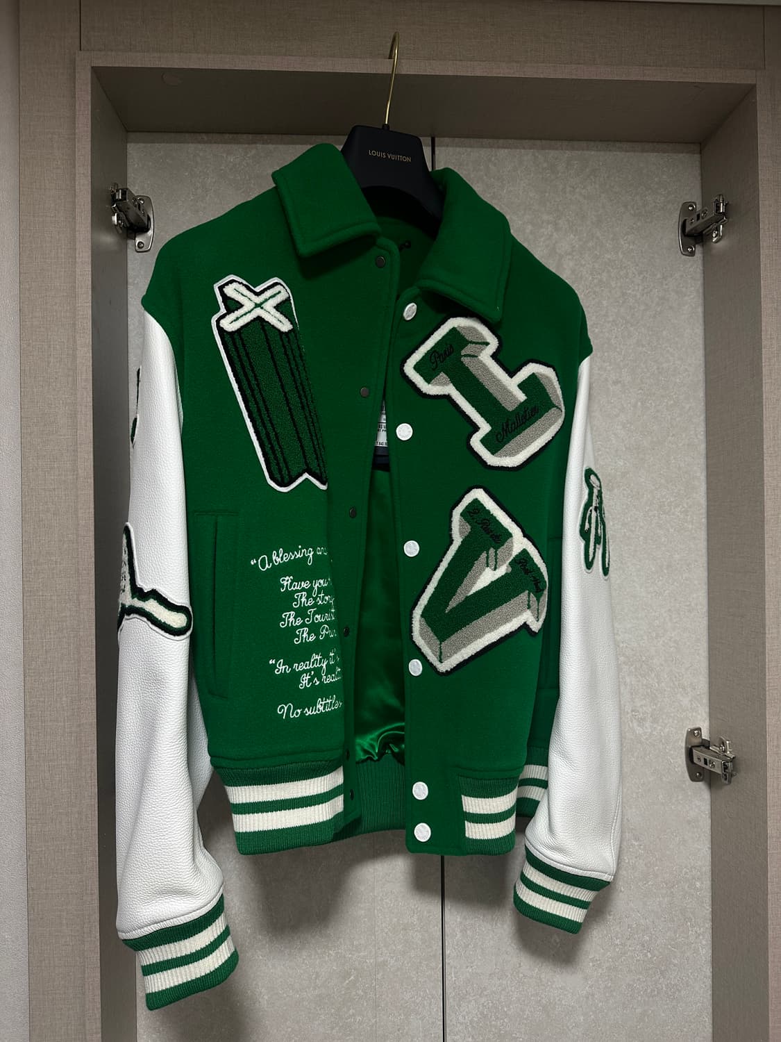 [50] 루이비통 바시티 래더 자켓 그린 21FW 상품이미지2