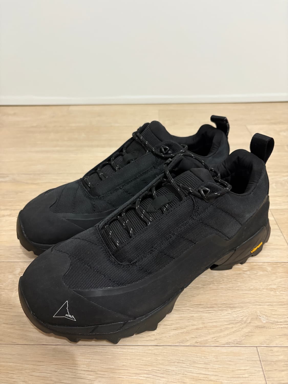 로아 ROA / 카타리나 블랙 / EU42 상품이미지1